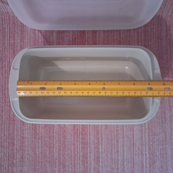 Tupperware Ultra 21 Oven Safe Bread Loaf Pan Lid Seal 2 qt 9x5x3.5 USA 2 pc. Set - Picture 7 of 11